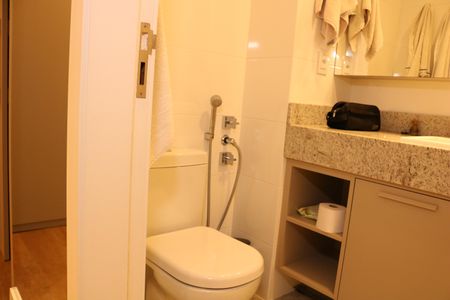 Apartamento para alugar com 2 quartos, 110m² em Agronômica, Florianópolis