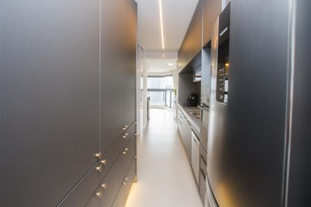 Apartamento para alugar com 134m², 2 quartos e 3 vagas Apartamento para alugar com 134m², 2 quartos e 3 vagasCozinha