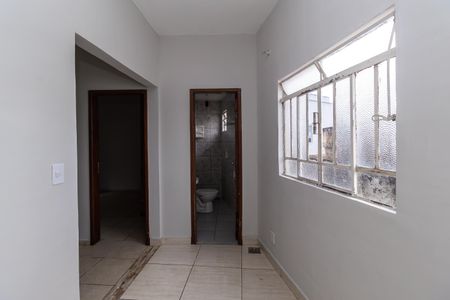 Sala 2 de casa para alugar com 1 quarto, 40m² em Glória, Belo Horizonte