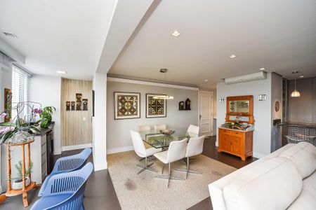 Sala de apartamento à venda com 3 quartos, 122m² em Jardim Europa, Porto Alegre