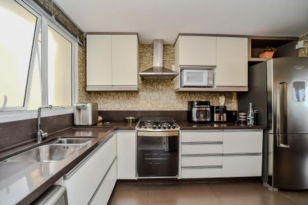 Apartamento à venda com 122m², 3 quartos e 2 vagasCozinha