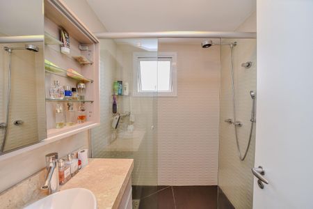 Apartamento à venda com 122m², 3 quartos e 2 vagasBanheiro da Suíte