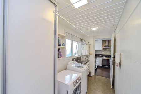 Apartamento à venda com 122m², 3 quartos e 2 vagasÁrea de Serviço