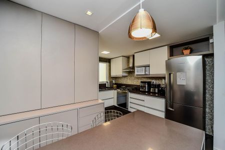 Apartamento à venda com 122m², 3 quartos e 2 vagasCozinha