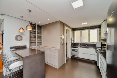 Apartamento à venda com 122m², 3 quartos e 2 vagasCozinha 