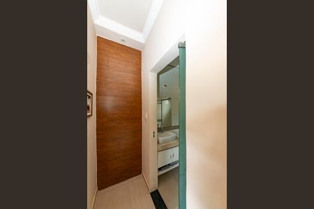 Casa para alugar com 470m², 3 quartos e 2 vagasBanheiro Social