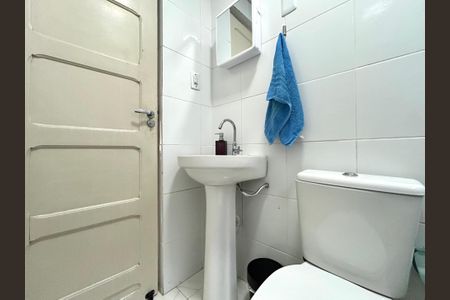 Casa para alugar com 80m², 2 quartos e sem vagaBanheiro Social