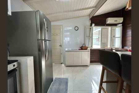 Casa para alugar com 80m², 2 quartos e sem vagaCozinha 