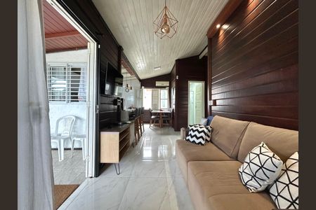 Casa para alugar com 80m², 2 quartos e sem vagaSala