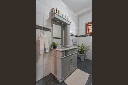 Casa para alugar com 238m², 5 quartos e 3 vagas Casa para alugar com 238m², 5 quartos e 3 vagasBanheiro