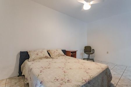 Casa para alugar com 238m², 5 quartos e 3 vagas Casa para alugar com 238m², 5 quartos e 3 vagasQuarto 2