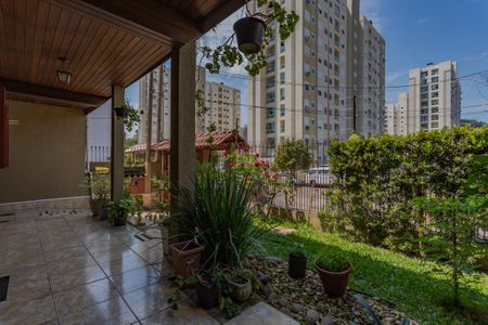 Casa para alugar com 238m², 5 quartos e 3 vagas Casa para alugar com 238m², 5 quartos e 3 vagasQuintal
