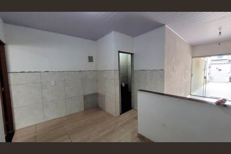 Casa para alugar com 1 quarto, 100m² em Vila Rolandia, Itaquaquecetuba