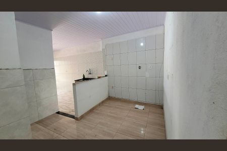 Casa para alugar com 1 quarto, 100m² em Vila Rolandia, Itaquaquecetuba