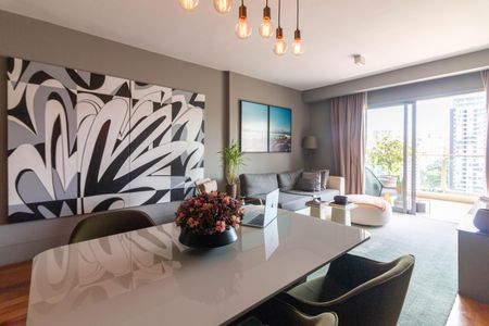 Apartamento à venda com 77m², 1 quarto e 2 vagasSala de Jantar