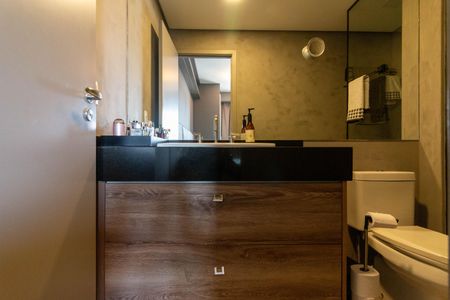 Apartamento à venda com 77m², 1 quarto e 2 vagasBanheiro da Suíte