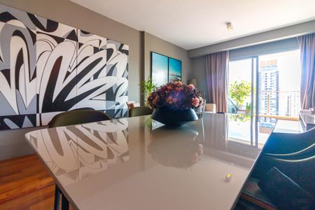 Apartamento à venda com 77m², 1 quarto e 2 vagasSala de Jantar