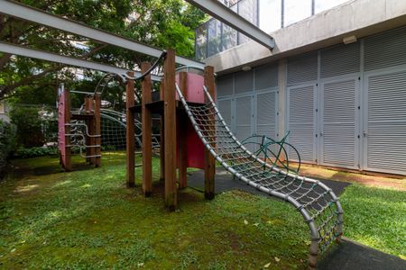 Apartamento à venda com 77m², 1 quarto e 2 vagasÁrea comum - Playground