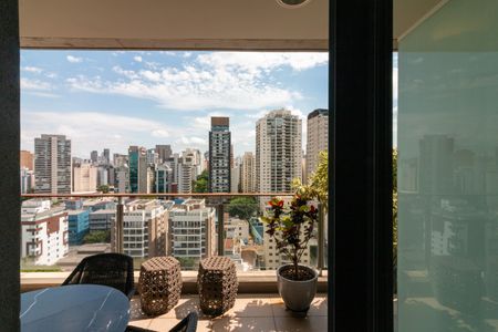 Apartamento à venda com 77m², 1 quarto e 2 vagasVista da Suíte