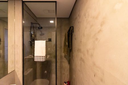 Apartamento à venda com 77m², 1 quarto e 2 vagasBanheiro da Suíte