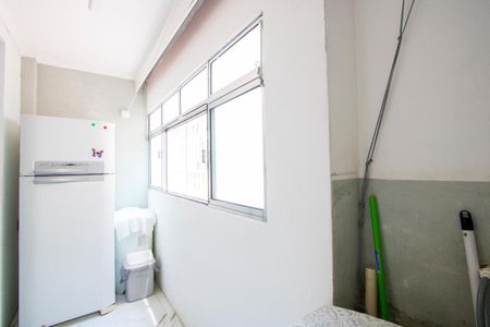 Apartamento à venda com 75m², 2 quartos e 1 vagaÁrea de serviço