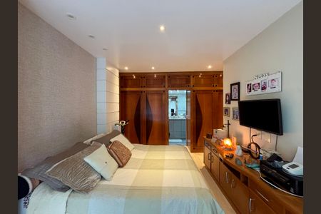 Apartamento à venda com 108m², 3 quartos e 2 vagasSuíte