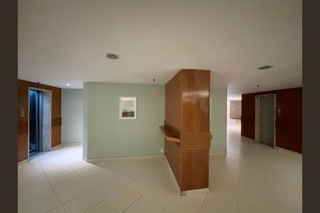 Apartamento à venda com 108m², 3 quartos e 2 vagasPortaria