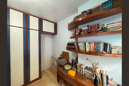 Apartamento à venda com 108m², 3 quartos e 2 vagasQuarto