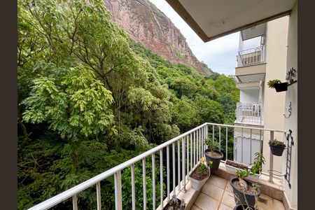 Apartamento à venda com 108m², 3 quartos e 2 vagasVaranda da Suíte