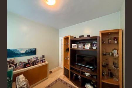 Apartamento à venda com 108m², 3 quartos e 2 vagasQuarto