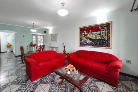 Casa à venda com 231m², 3 quartos e 2 vagas Casa à venda com 231m², 3 quartos e 2 vagasSala de Estar