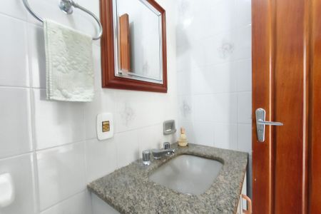 Casa à venda com 231m², 3 quartos e 2 vagas Casa à venda com 231m², 3 quartos e 2 vagasLavabo