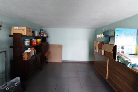 Casa à venda com 231m², 3 quartos e 2 vagas Casa à venda com 231m², 3 quartos e 2 vagasQuarto de Serviço