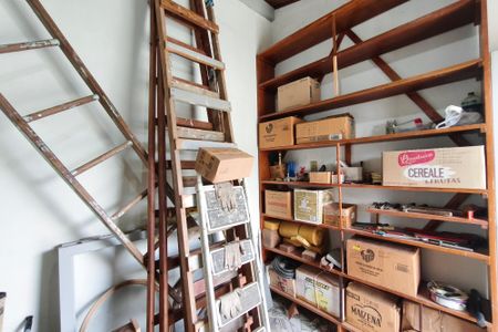 Casa à venda com 231m², 3 quartos e 2 vagas Casa à venda com 231m², 3 quartos e 2 vagasQuarto de Serviço