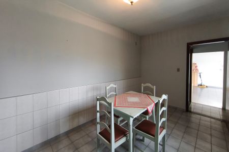 Casa à venda com 231m², 3 quartos e 2 vagas Casa à venda com 231m², 3 quartos e 2 vagasCômodo extra