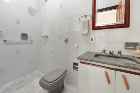 Casa à venda com 231m², 3 quartos e 2 vagas Casa à venda com 231m², 3 quartos e 2 vagasLavabo