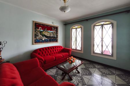 Casa à venda com 231m², 3 quartos e 2 vagas Casa à venda com 231m², 3 quartos e 2 vagasSala de Estar