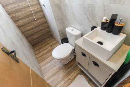Apartamento à venda com 41m², 2 quartos e sem vaga Apartamento à venda com 41m², 2 quartos e sem vagaBanheiro