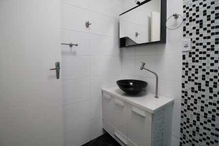 Casa de condomínio à venda com 79m², 2 quartos e 1 vagaBanheiro