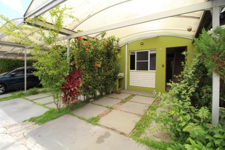 Casa de condomínio à venda com 79m², 2 quartos e 1 vagaGaragem