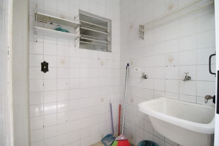 Casa de condomínio à venda com 79m², 2 quartos e 1 vagaÁrea de Serviço