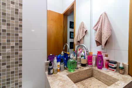 Apartamento à venda com 48m², 2 quartos e sem vagaBanheiro