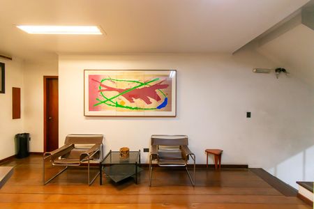 Sala de casa à venda com 8 quartos, 464m² em Planalto Paulista, São Paulo