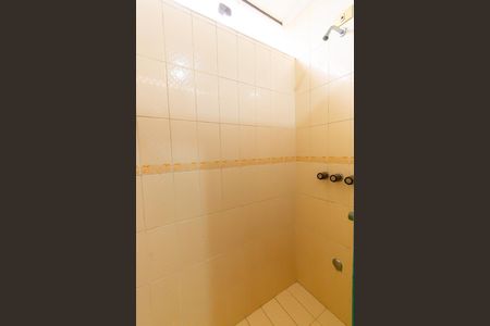 Casa à venda com 464m², 8 quartos e 5 vagas Casa à venda com 464m², 8 quartos e 5 vagasBanheiro 2