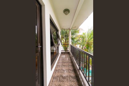 Casa à venda com 464m², 8 quartos e 5 vagas Casa à venda com 464m², 8 quartos e 5 vagasSuíte 1 - Varanda