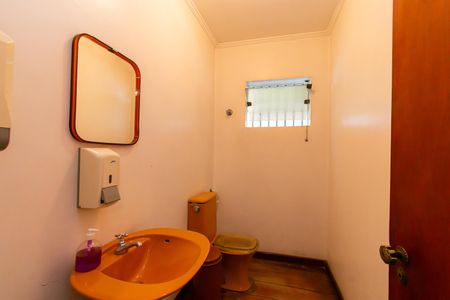 Casa à venda com 464m², 8 quartos e 5 vagas Casa à venda com 464m², 8 quartos e 5 vagasLavabo
