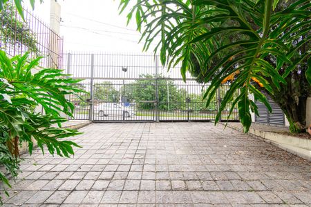 Casa à venda com 464m², 8 quartos e 5 vagas Casa à venda com 464m², 8 quartos e 5 vagasGaragem