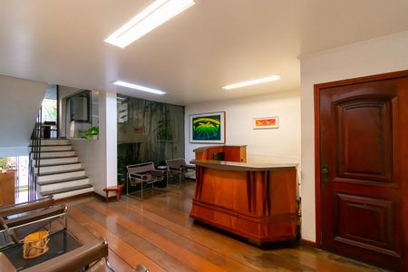 Sala de casa à venda com 8 quartos, 464m² em Planalto Paulista, São Paulo