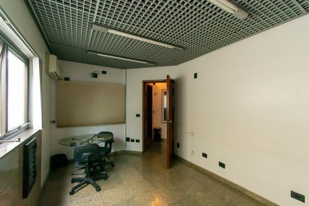 Casa à venda com 464m², 8 quartos e 5 vagas Casa à venda com 464m², 8 quartos e 5 vagasQuarto 2