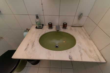 Casa à venda com 464m², 8 quartos e 5 vagas Casa à venda com 464m², 8 quartos e 5 vagasBanheiro da Suíte 1